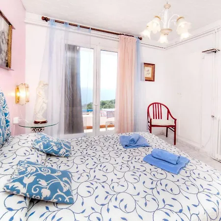 Prázdninový dům Holiday Santorin Blanes